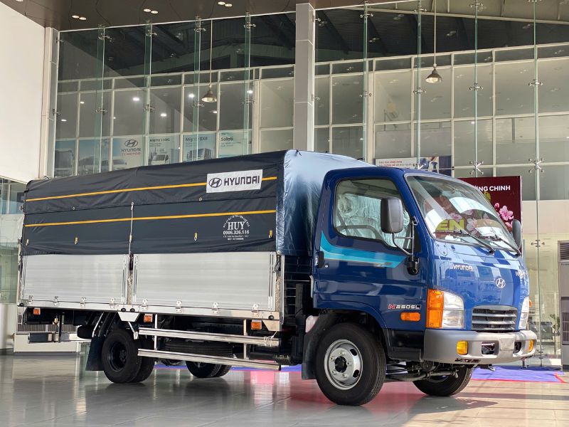 giá xe Hyundai N250SL thùng mui bạt bửng nhôm
