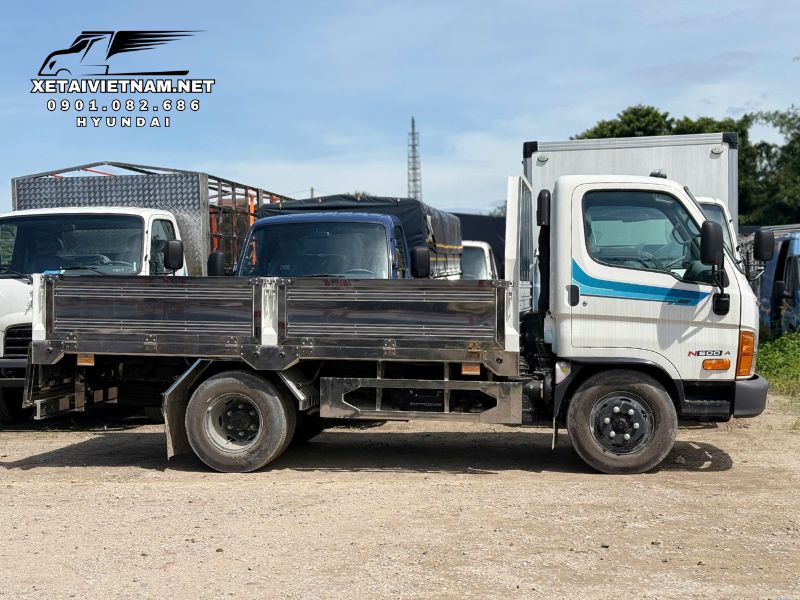 Xe Mighty N500 thùng lửng chuyên chở