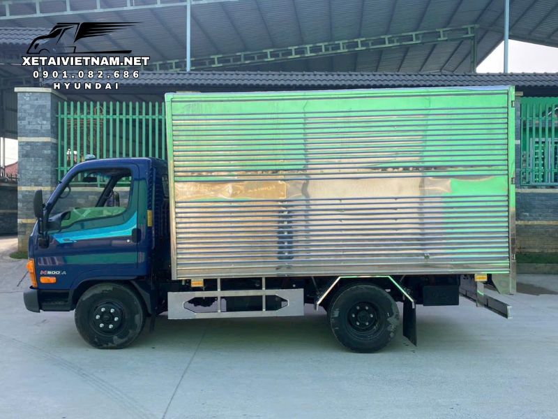xe Hyundai N500 A 2 tấn thùng kín