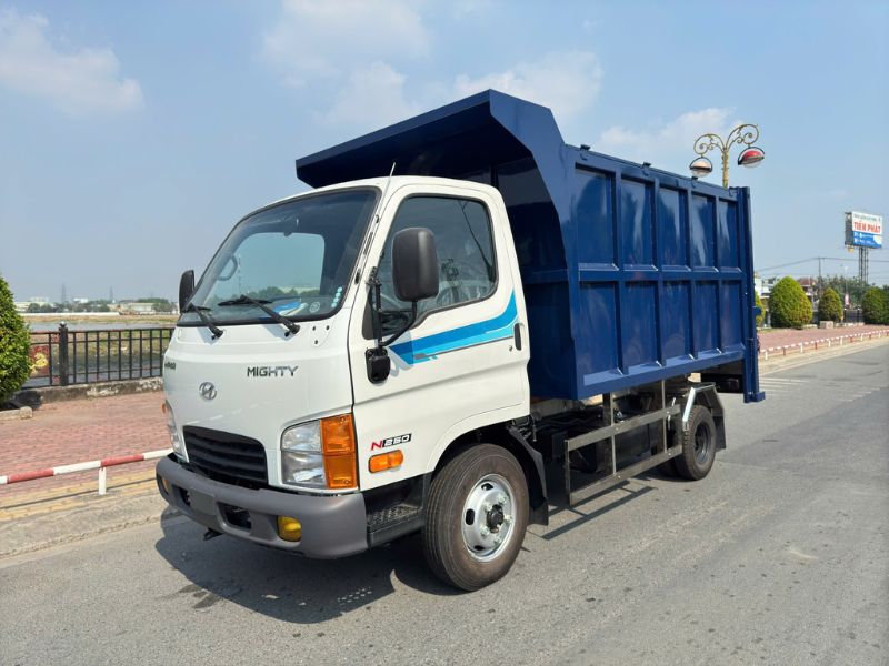 xe tải chở rác hyundai n250 thùng inox 304