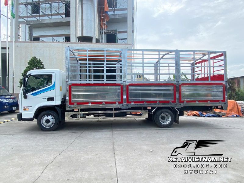Hyundai Mighty EX11XL thùng 6m3 lọt lòng chắc chắn