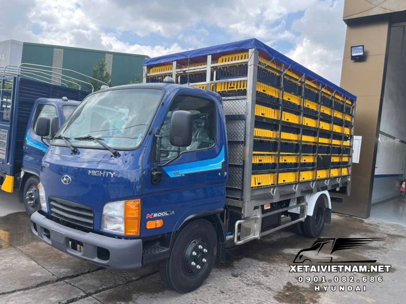 mua xe tải chở gia cầm gia rẻ với nhiều ưu đãi