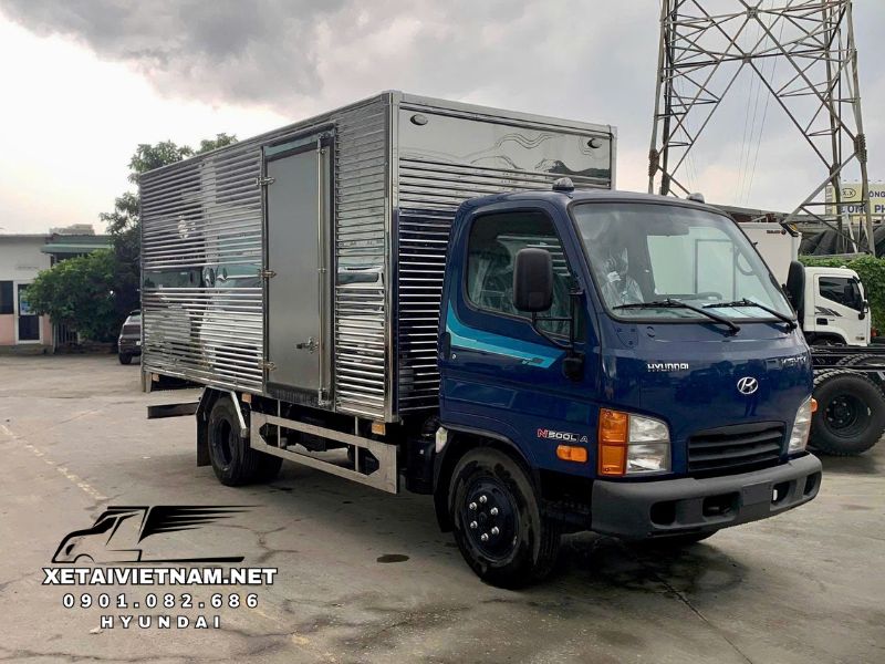 giá xe Hyundai N500L A thùng kín thùng 4.5 mét
