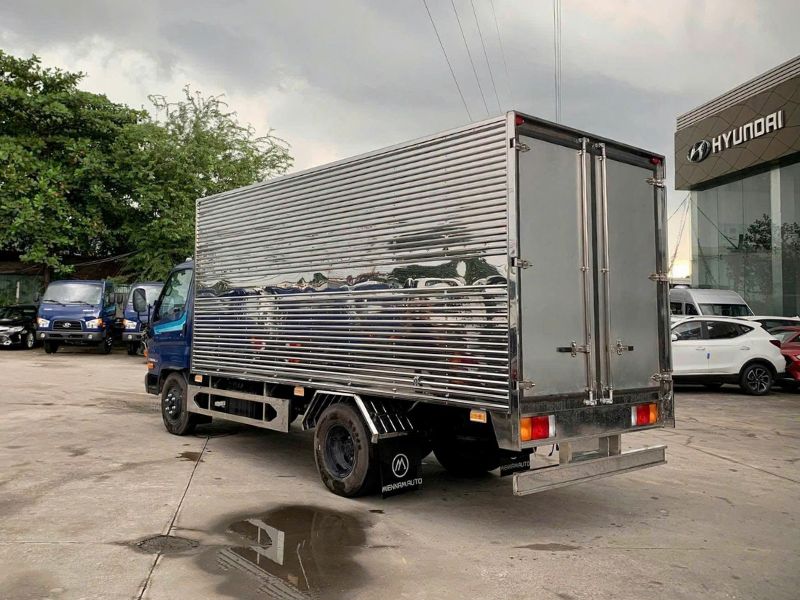 địa điểm mua bán Hyundai N500LA thùng kín