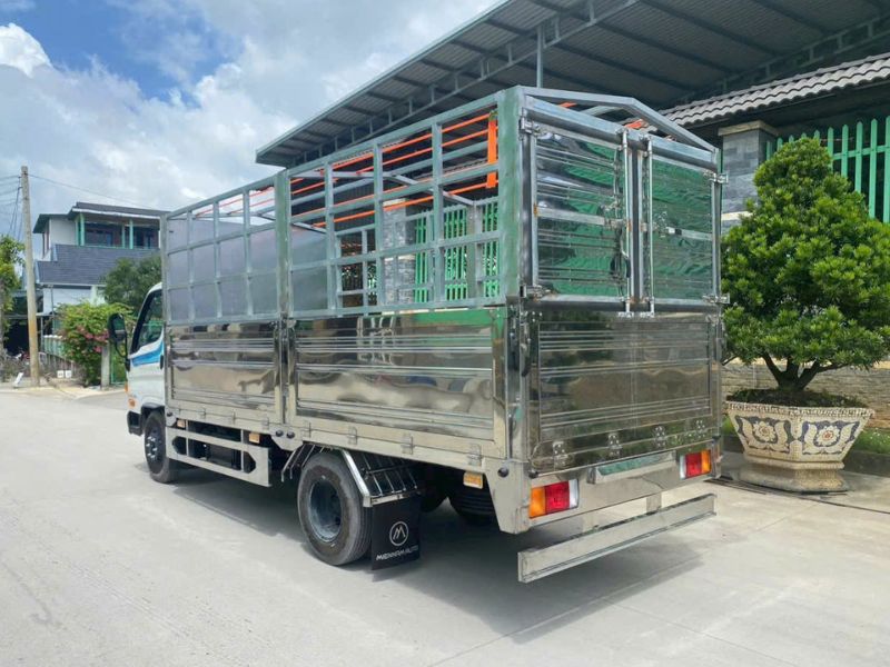 N500L thùng mui bạt theo yêu cầu