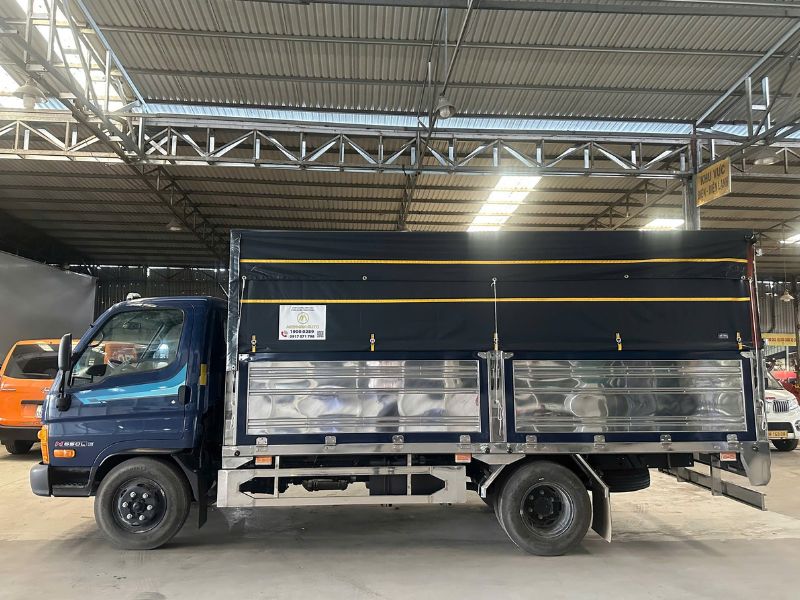 trải nghiệm xong Mighty N650L thùng mui bạt theo yêu cầu