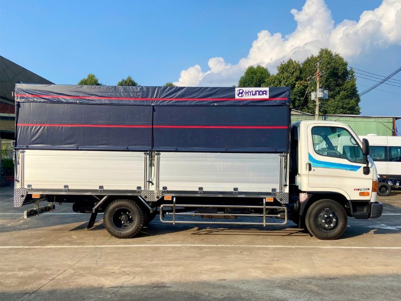 chạy lái thử Hyundai W750L mui bạt bửng nhôm