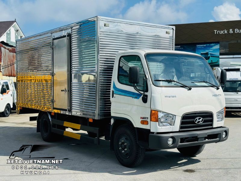 dòng xe tải Hyundai Mighty W11S thùng kín 5m 