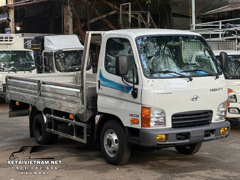 xe ô tô tải Hyundai N250 thùng lửng mới